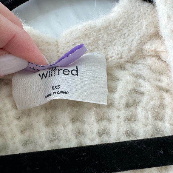 Aritzia wool sweater XXS - Picture 3 of 3